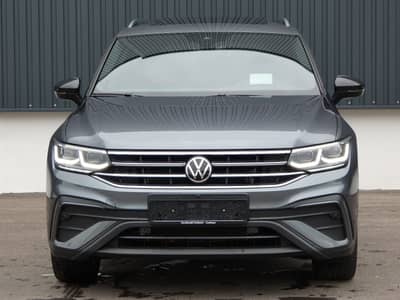 Volkswagen Tiguan Allspace 2.0 TDI DSG HUD ACC AHK PANO 360 — slika 34