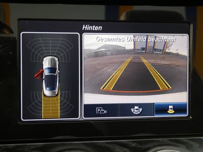 Mercedes-Benz E 220 d 9G Leder MBeam Navi Aircap Airscarf 18" — slika 13