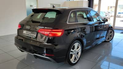 Audi A3 Spback 40 TDI quattro"S-line"Matrix"Virtual" — slika 4