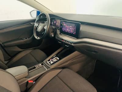 Skoda Octavia Combi Ambition DSG°LED°SHZ°DIGITAL°8x — slika 17