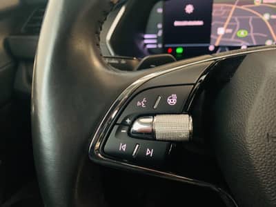 Skoda Octavia Combi Ambition DSG°LED°SHZ°DIGITAL°8x — slika 13