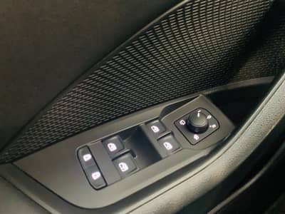 Skoda Octavia Combi Ambition DSG°LED°SHZ°DIGITAL°8x — slika 16