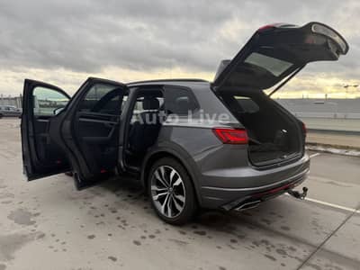 Volkswagen Touareg 3.0 TDI*R LINE*BlackS*PAN*MATRI*LUFT*VOL — slika 30