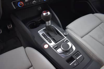 Audi RS3 Sportback 2.5 TFSI quattro Keyles RS sitze — slika 23