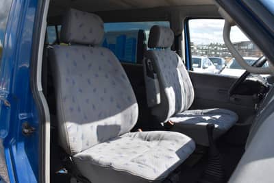 Volkswagen T4 Caravelle 2.5 TDI KLIMA/SERVO/ABS/AHK — slika 13