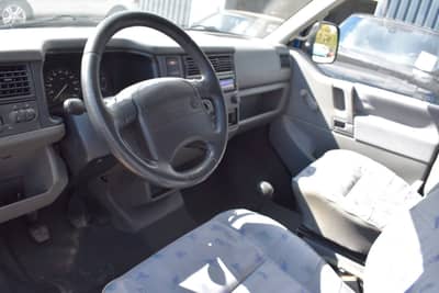 Volkswagen T4 Caravelle 2.5 TDI KLIMA/SERVO/ABS/AHK — slika 9