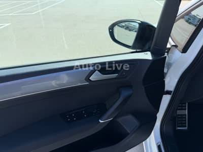 Volkswagen Touran 2.0 TDI*DSG*7xSITZ*PANO*VIRT*NAVI*LED*AHK — slika 27
