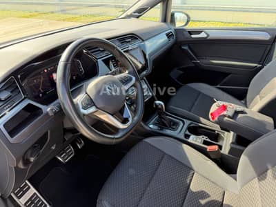 Volkswagen Touran 2.0 TDI*DSG*7xSITZ*PANO*VIRT*NAVI*LED*AHK — slika 32