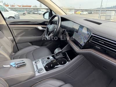 Volkswagen Touareg 3.0 TDI*Atmosphere*PAN*MATR*LUFT*360*VOL — slika 16