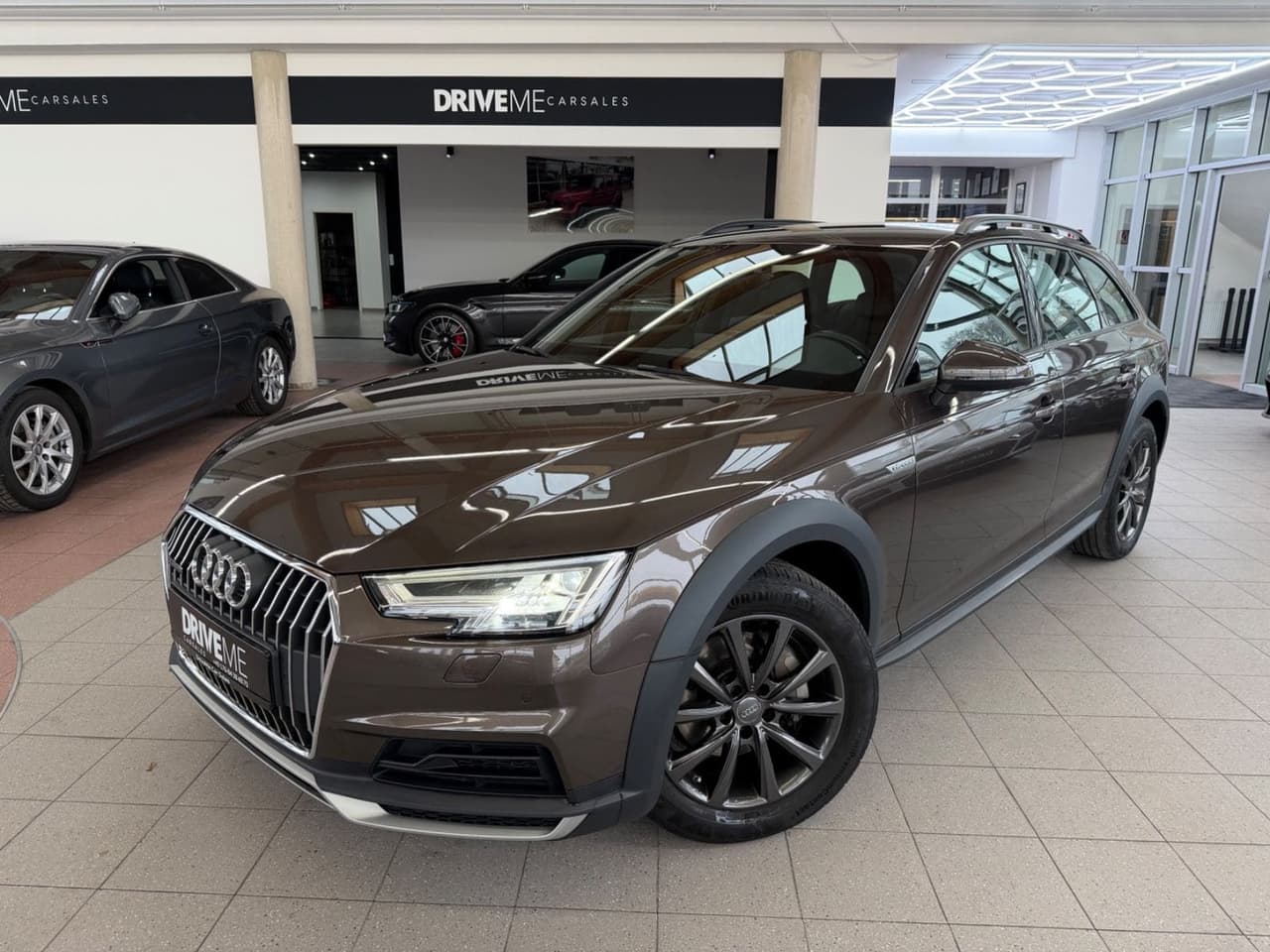 Audi A4 Allroad quattro 2.0TDI Auto. LED Leder — slika 1