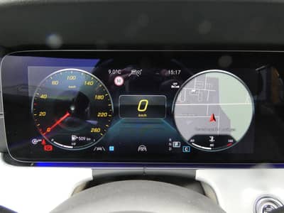 Mercedes-Benz E 220 d LED WIDE Leder Distronic AHK 360° 1-Hand — slika 16
