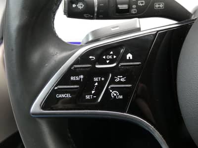 Mercedes-Benz E 220 d LED WIDE Leder Distronic AHK 360° 1-Hand — slika 17