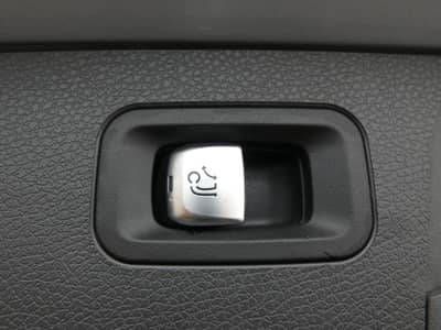 Mercedes-Benz E 220 d LED WIDE Leder Distronic AHK 360° 1-Hand — slika 23