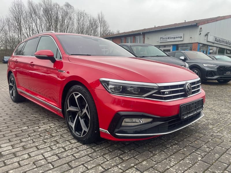 Volkswagen Passat 2.0 TDI Variant R LINE PANO HUD AHK