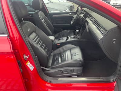 Volkswagen Passat 2.0 TDI Variant R LINE PANO HUD AHK — slika 9