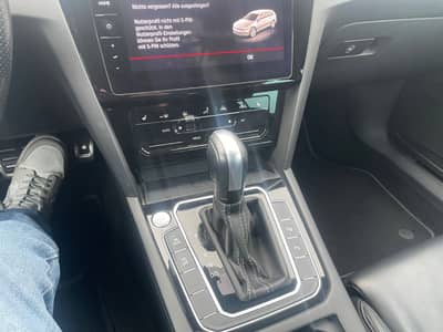 Volkswagen Passat 2.0 TDI Variant R LINE PANO HUD AHK — slika 13
