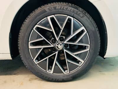Skoda Octavia Combi Ambition DSG°AMBIENT°4xSHZ8Bereift — slika 25
