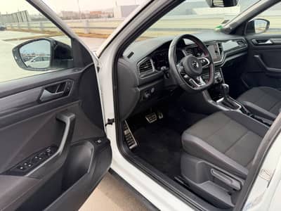 Volkswagen T-Roc 2.0 TDI*DSG*VIRTUAL*PANORAMA*LED*ACC! — slika 18
