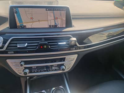 BMW 730 Baureihe 7 Lim 730 d xDrive Navi/360Cam/Top — slika 18