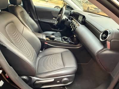 Mercedes-Benz CLA Shooting Brake/Navi/LED/Leder/Eester H./TOP — slika 17