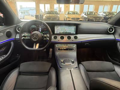 Mercedes-Benz E 220 d AMG Night-Edition/Widescreen/LED/360 Kam — slika 13