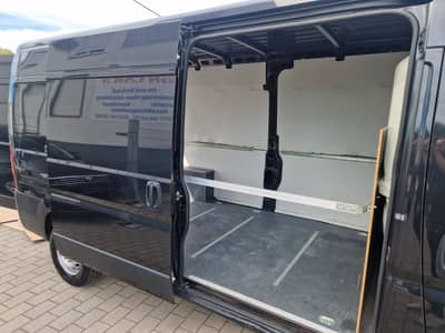 Peugeot Boxer Kasten Hochraum 335 L3H2 Premium BlueHDi — slika 16