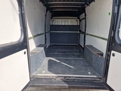 Peugeot Boxer Kasten Hochraum 335 L3H2 Premium BlueHDi — slika 15