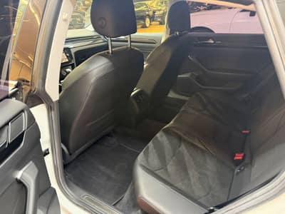 Volkswagen Arteon Elegance/Navi/LED/Alcantara/SHZ/TOP — slika 17