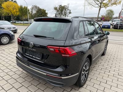 Volkswagen Tiguan Life/Navi/LED/Kamera/Alcantara/Erster H. — slika 8