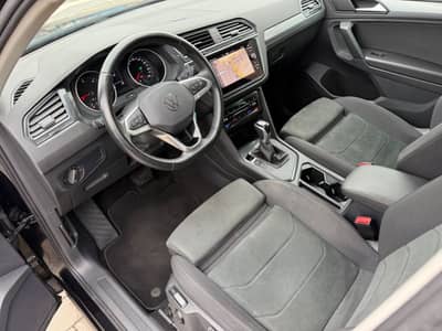 Volkswagen Tiguan Life/Navi/LED/Kamera/Alcantara/Erster H. — slika 11