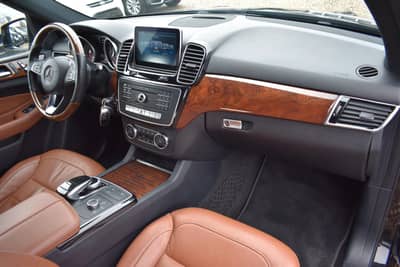 Mercedes-Benz GLE 350 d 4Matic AMG line — slika 19