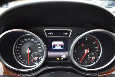 Mercedes-Benz GLE 350 d 4Matic AMG line — slika 15