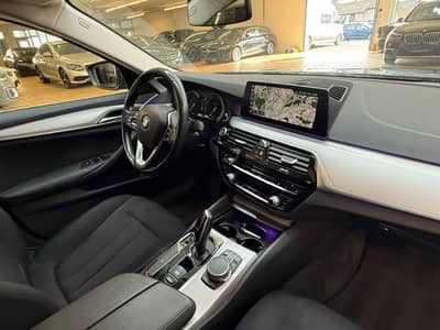 BMW 520 5 Limousine 520 d/Navi/LED/Kamera/Totw/TOP — slika 17