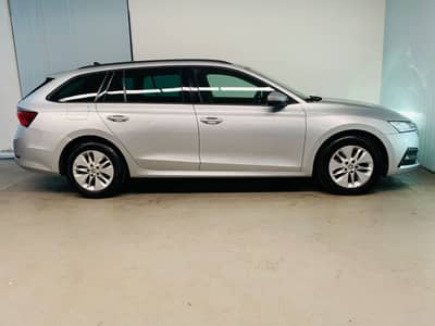 Skoda Octavia Combi Ambition°NAVI°LED°SHZ°PDC°1.Hd° — slika 6