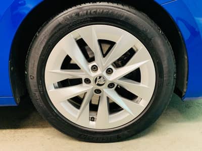 Skoda Octavia Combi First Edition°HEAD-UP°LED°SHZ° — slika 25