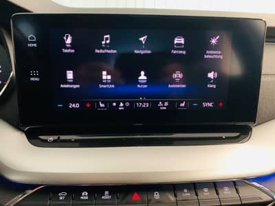 Skoda Octavia Combi First Edition°HEAD-UP°LED°SHZ° — slika 22