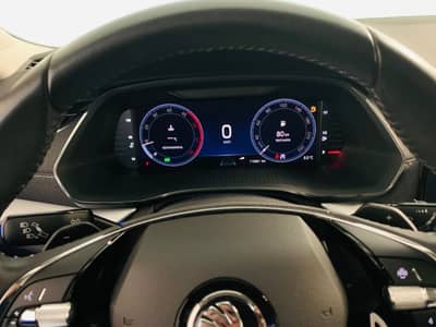 Skoda Octavia Combi First Edition°HEAD-UP°LED°SHZ° — slika 13