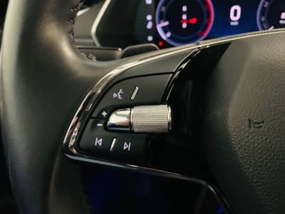 Skoda Octavia Combi First Edition°HEAD-UP°LED°SHZ° — slika 19