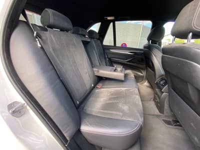 BMW X5 xDrive 30 d LAGERSCHADEN/bedingt fahrbereit — slika 14