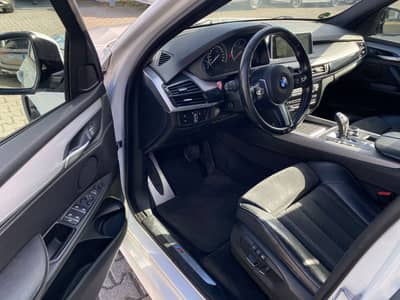 BMW X5 xDrive 30 d LAGERSCHADEN/bedingt fahrbereit — slika 6