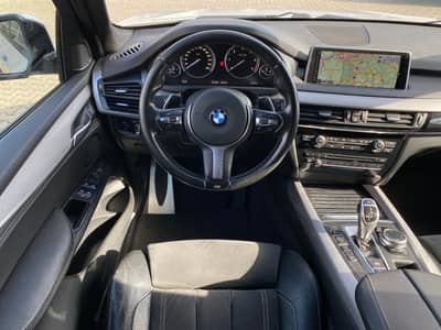 BMW X5 xDrive 30 d LAGERSCHADEN/bedingt fahrbereit — slika 8