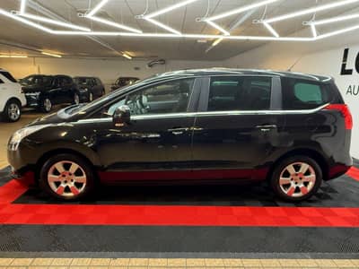 Peugeot 5008 2.0 Family plus HDi FAP 150 — slika 7