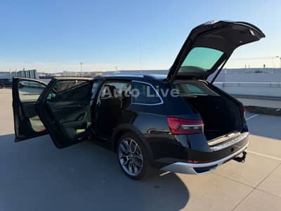 Skoda Superb 2.0 TDI*4x4*SCOUT*DSG*VIR*PANO*MATRIX*AHK — slika 27