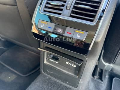 Skoda Superb 2.0 TDI*4x4*SCOUT*DSG*VIR*PANO*MATRIX*AHK — slika 20