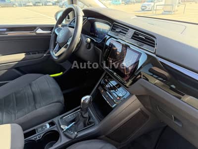 Volkswagen Touran 2.0 TDI*DSG*7x SITZ*PAN*VIRTU*NAVI*KAMERA — slika 23