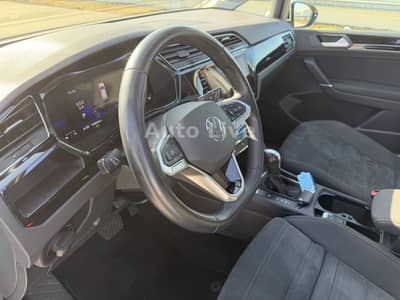 Volkswagen Touran 2.0 TDI*DSG*7x SITZ*PAN*VIRTU*NAVI*KAMERA — slika 19