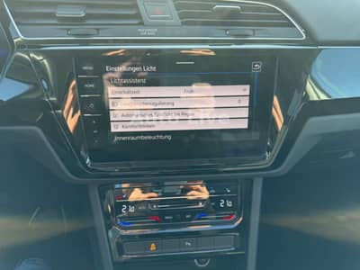 Volkswagen Touran 2.0 TDI*DSG*7x SITZ*PAN*VIRTU*NAVI*KAMERA — slika 16