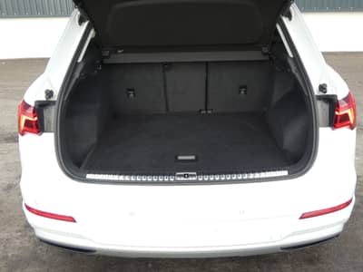Audi Q3 40 TDI Quattro LED Virtual ACC STHZG Kamera — slika 21