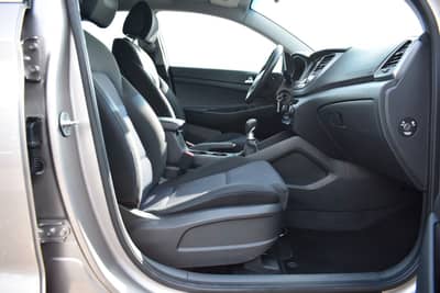Hyundai TUCSON Tucson Style 2WD Panorama Dach Bluetooth Schaltr — slika 16