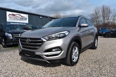 Hyundai TUCSON Tucson Style 2WD Panorama Dach Bluetooth Schaltr — slika 1